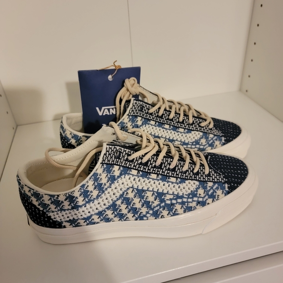 Vans Shoes - Vans Navy and Cream Checkered Sneakers